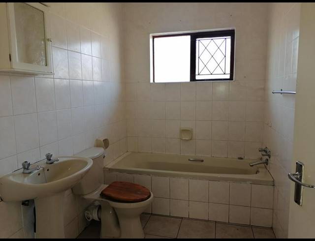 3 BEDROOM TOWNHOUSE FOR SALE IN BIRDSWOOD